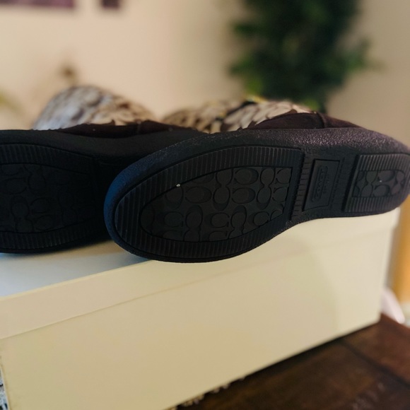 Coach Boots - Picture 4 of 4